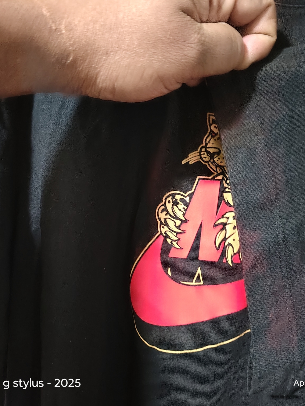 Nike Fierce Leopard Graphic Tee - Black, Gold & Red - XXL ( worn once) 😲🔥 - Picture 5 of 8